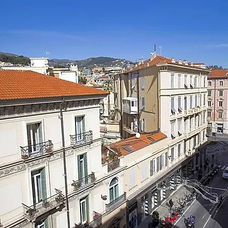 Correnti Boutique
